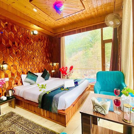 Russian Unit Kasol By Valley Екстериор снимка